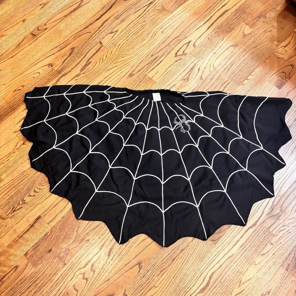 Grandin Road Spider Web Poncho Black Adult One Size Halloween Batwing Cape - Picture 4 of 7